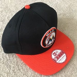 NWT New Era 59Fifty Miami Marlins SnapBack Hat